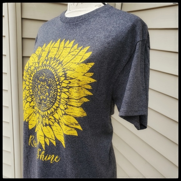 Mandala Sunflower 'Rise & Shine' Tee, 🌻 New! - Picture 4 of 7